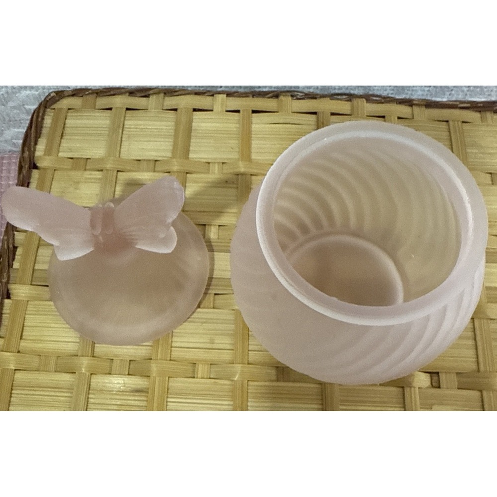 VINTAGE 4 PIECE PINK FROSTED GLASS BUTTERFLY PERFUME VANITY SET i3 - Picture 6 of 9